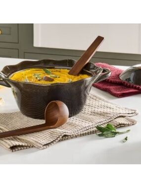 Hearth & Hand Magnolia NWT Wavy Edge Large Brown Soup Terrine w/ Lid Fall 2205
